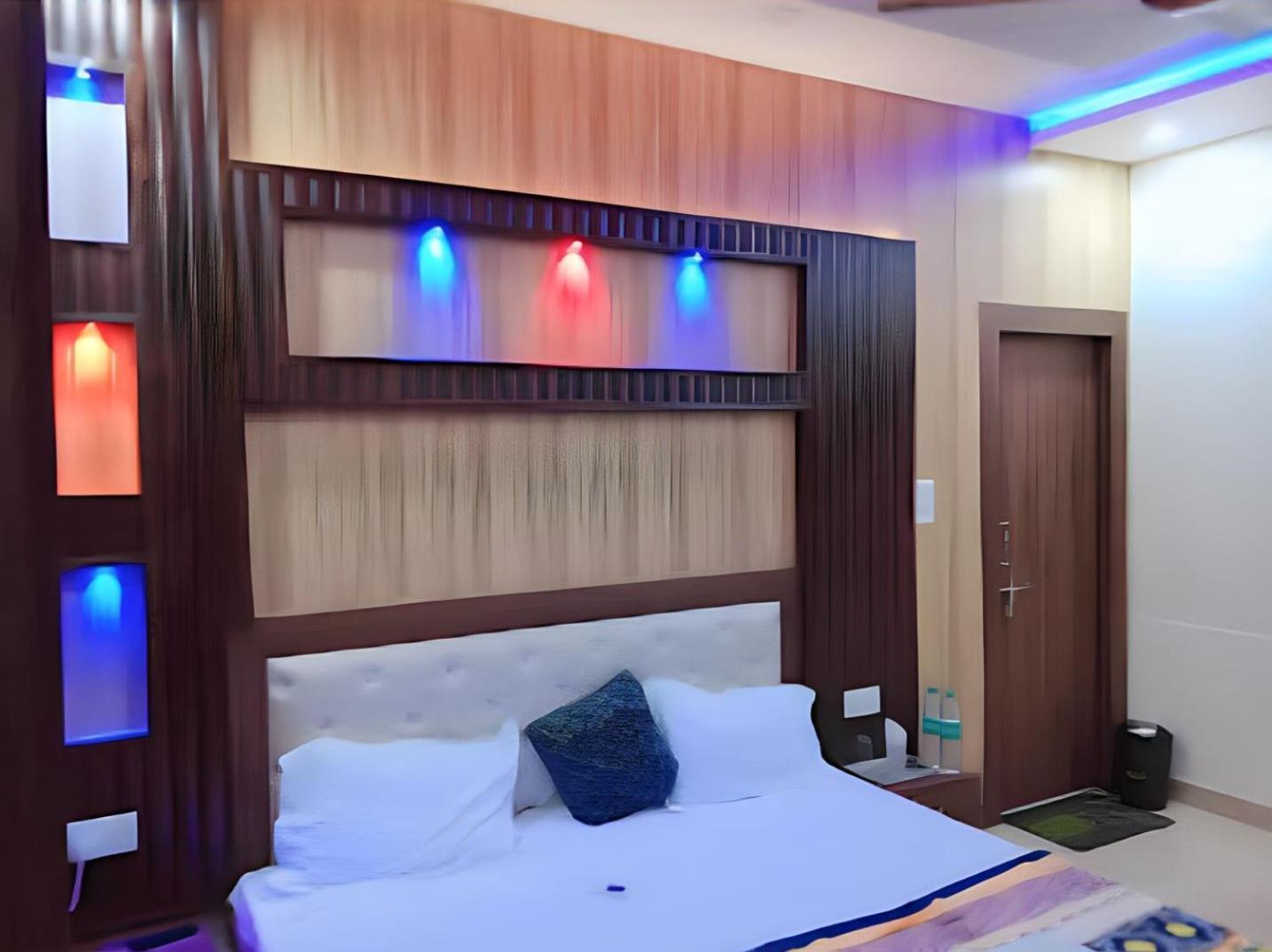 Taj Square A Luxurious Family Homestay Agra  Exterior foto