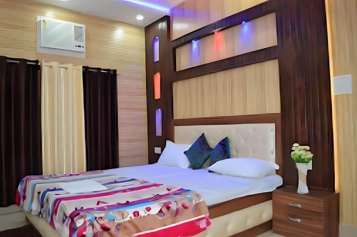 Taj Square A Luxurious Family Homestay Agra  Exterior foto